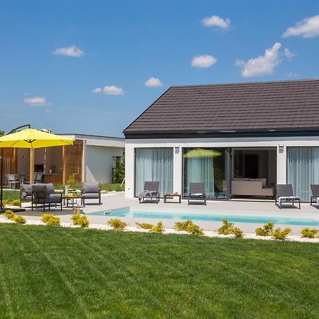 Bandelli Villas Oklaj Exterior foto
