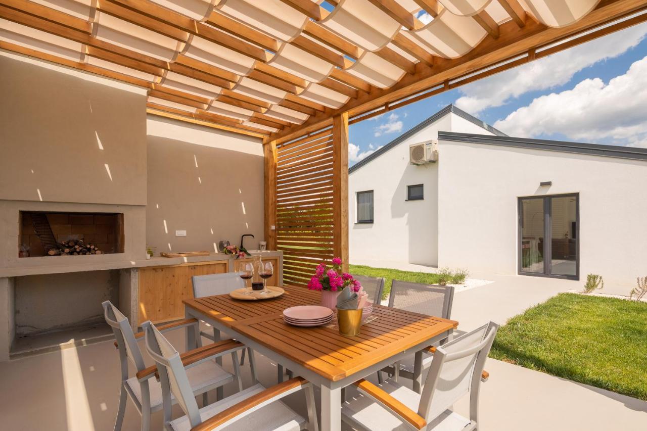 Bandelli Villas Oklaj Exterior foto